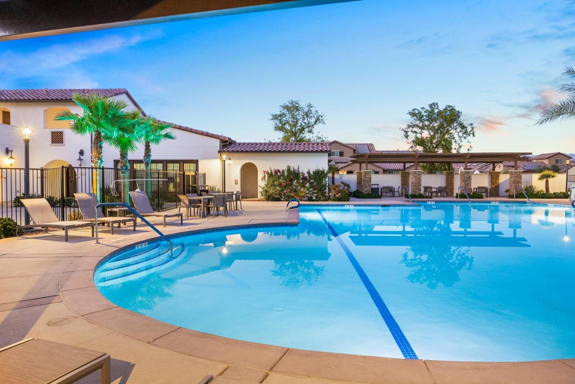 Desert Palms By Vare Pool Spa Bbq Pga West La Quinta Exterior photo